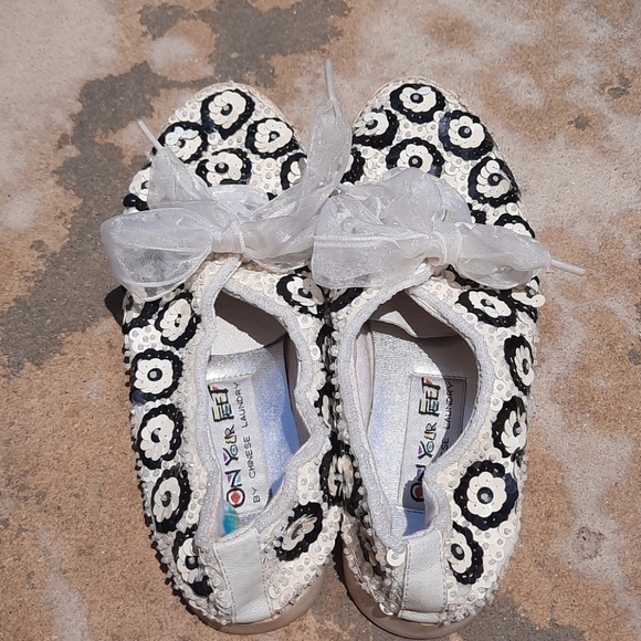 Chinese Laundry 7.5 white black sequin sneakers - Picture 6 of 13